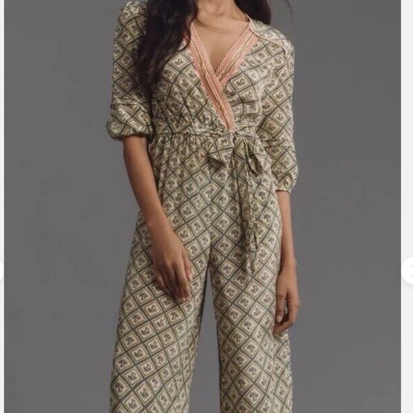 NWT 🍄 Farm Rio x Anthropologie V-Neck Jumpsuit Mushrooms Size S Lightwei…